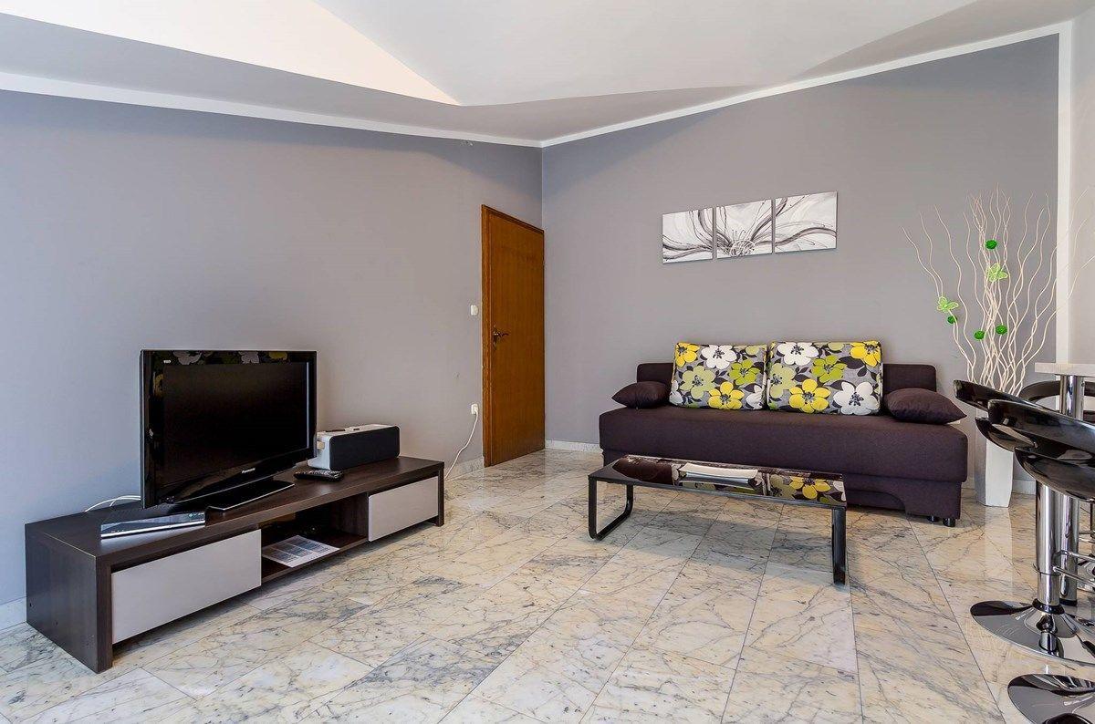 Apartments Ori Pula Luaran gambar
