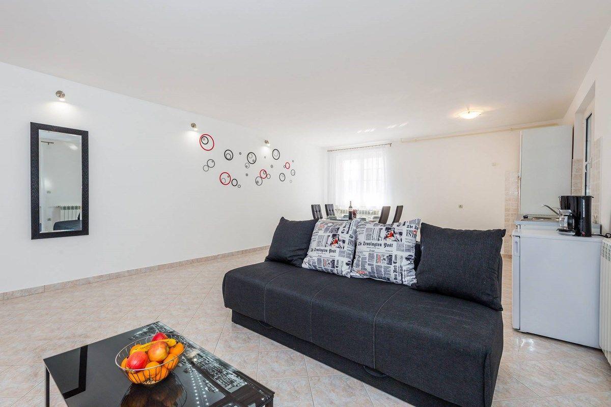 Apartments Ori Pula Luaran gambar